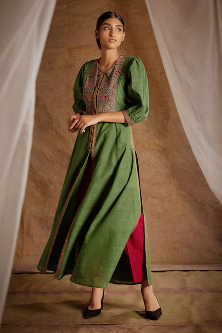 Latha Puttanna_Green Cotton Embroidery Round Pintuck Kurta And Pant Set _Online_at_Aza_Fashions