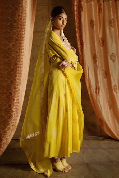 Latha Puttanna Yellow Chanderi Embroidery Round Hand Block Print Anarkali Set Online at Aza Fashions Latha Puttanna_Yellow Chanderi Embroidery Round Hand Block Print Anarkali Set _Online_at_Aza_Fashions