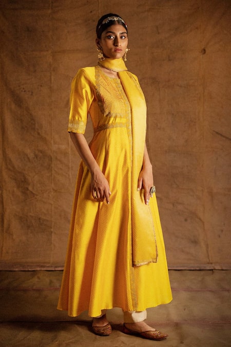 Latha Puttanna Yellow Chanderi Embroidery Round Pintuck Anarkali Set Online at Aza Fashions Latha Puttanna_Yellow Chanderi Embroidery Round Pintuck Anarkali Set _Online_at_Aza_Fashions