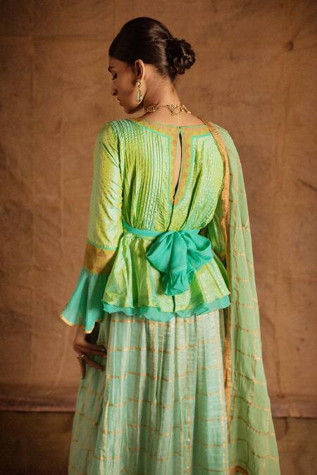 Buy_Latha Puttanna_Green Banarasi Silk Embroidery V Neck Lehenga Set _Online_at_Aza_Fashions