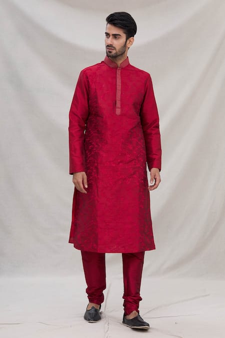 Samyukta Singhania Silk Kurta Set 