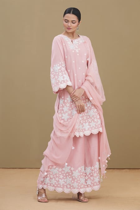 Surabhi Arya Chanderi Embroidered Kurta Set 