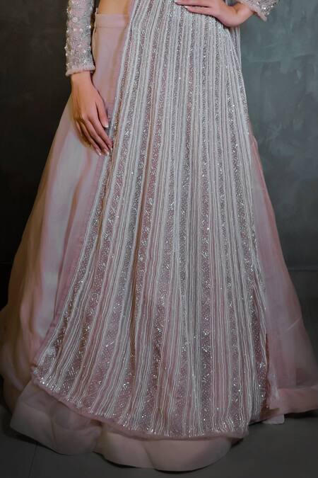 COUTURE BY NIHARIKA_Peach Organza Sweetheart Neck Bridal Lehenga Set _Online_at_Aza_Fashions