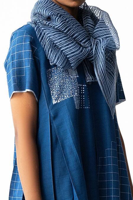 Buy_Urvashi Kaur_Blue Handloom Cotton Round Neck Block Print And Checks Box Pleat Dress _Online_at_Aza_Fashions