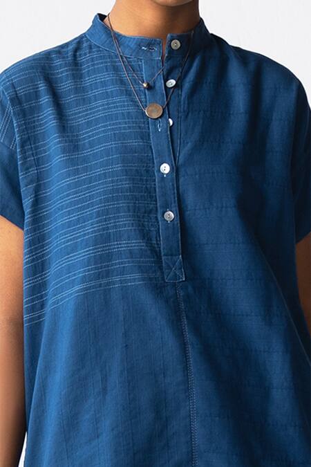 Buy_Urvashi Kaur_Blue Cotton Embroidery Mandarin Collar Stitch Detail Tunic _Online_at_Aza_Fashions