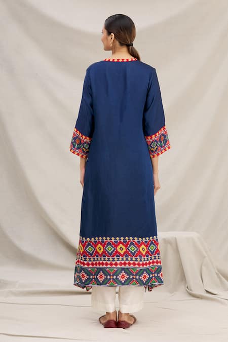 Shop Meghna Panchmatia Blue Linen Silk Mandarin Collar Kurta at Aza Fashions Shop_Meghna Panchmatia_Blue Linen Silk Mandarin Collar Kurta _at_Aza_Fashions