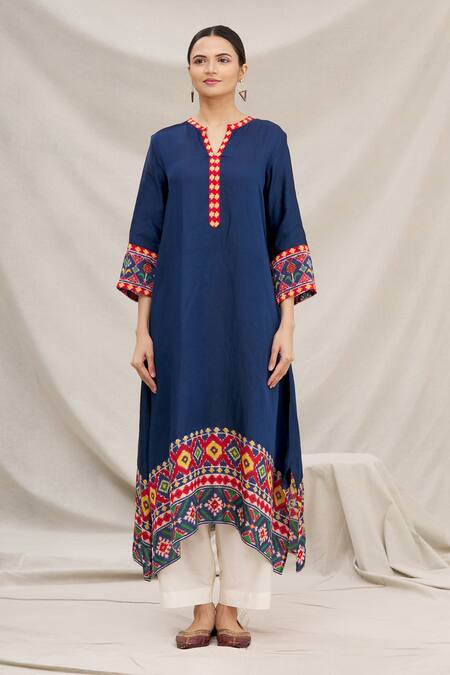 Meghna Panchmatia Blue Linen Silk Mandarin Collar Kurta Online at Aza Fashions Meghna Panchmatia_Blue Linen Silk Mandarin Collar Kurta _Online_at_Aza_Fashions