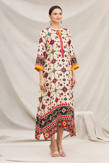 Meghna Panchmatia White Silk Blend Round Printed Dress Online at Aza Fashions Meghna Panchmatia_White Silk Blend Round Printed Dress _Online_at_Aza_Fashions