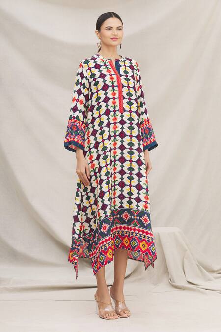 Meghna Panchmatia White Silk Blend Round Printed Dress Online at Aza Fashions Meghna Panchmatia_White Silk Blend Round Printed Dress _Online_at_Aza_Fashions