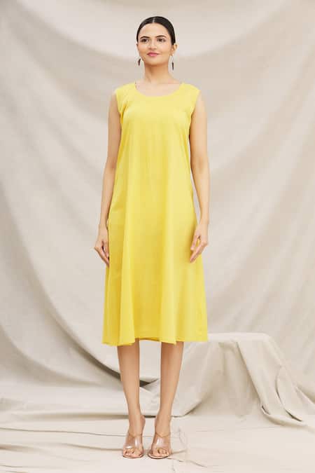 Shop Meghna Panchmatia Yellow Chanderi Silk Round Ombre Dress Online at Aza Fashions Shop_Meghna Panchmatia_Yellow Chanderi Silk Round Ombre Dress _Online_at_Aza_Fashions