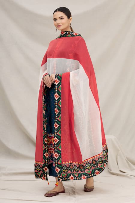 Meghna Panchmatia Pink Chanderi Silk Dupatta Online at Aza Fashions Meghna Panchmatia_Pink Chanderi Silk Dupatta _Online_at_Aza_Fashions