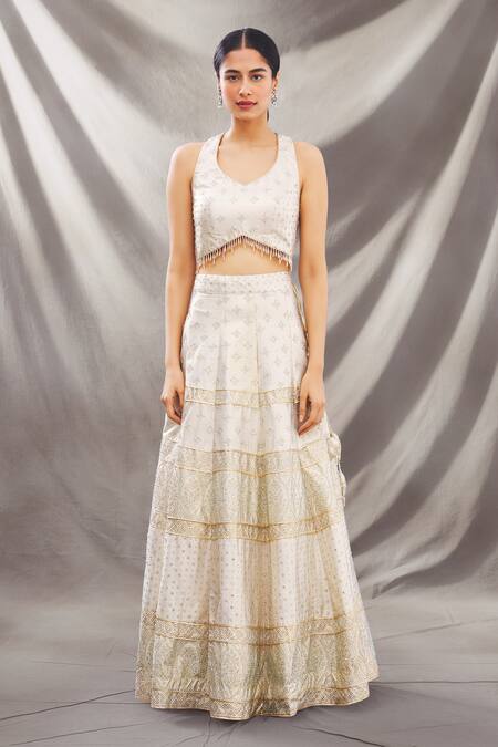 Vandana Sethi_White Dupion Raw Silk V Neck Embroidered Lehenga Set_Online_at_Aza_Fashions