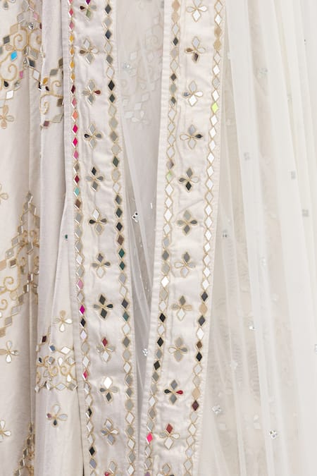Vandana Sethi_White Dupion Raw Silk Round Embroidered Lehenga Set_at_Aza_Fashions