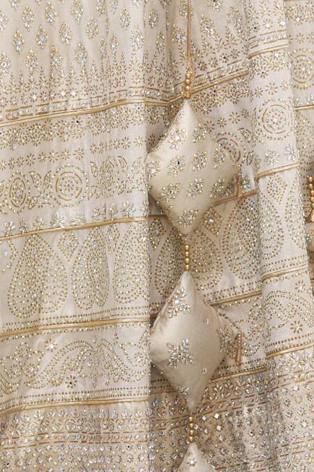 Vandana Sethi_White Dupion Raw Silk Round Embroidered Lehenga Set_at_Aza_Fashions