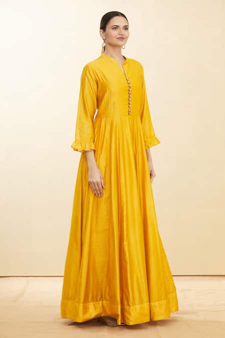 Samyukta Singhania_Yellow Chanderi Embroidery Mandarin Collar Mustard Anarkali Set _Online_at_Aza_Fashions