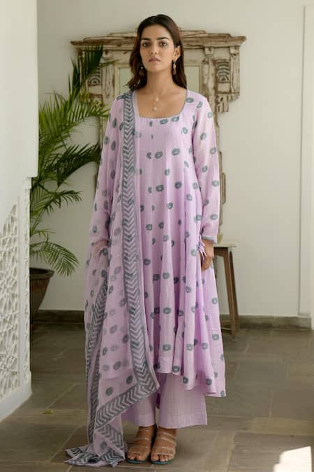 Taro Purple Anarkali Handwoven Cotton Silk, Dupatta Chiffon, Pant Mulmul Scoop Set Online at Aza Fashions Taro_Purple Anarkali Handwoven Cotton Silk, Dupatta Chiffon, Pant Mulmul Scoop Set _Online_at_Aza_Fashions