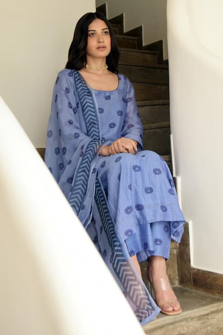 Taro_Blue Kurta And Pant Handwoven Chanderi Silk Embroidery Scoop Neck Set _Online_at_Aza_Fashions