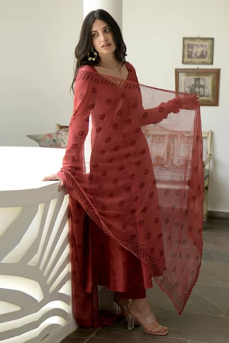 Taro Red Anarkali And Pant Handwoven Chanderi Silk, Dupatta Chiffon Sweetheart Set Online at Aza Fashions Taro_Red Anarkali And Pant Handwoven Chanderi Silk, Dupatta Chiffon Sweetheart Set _Online_at_Aza_Fashions
