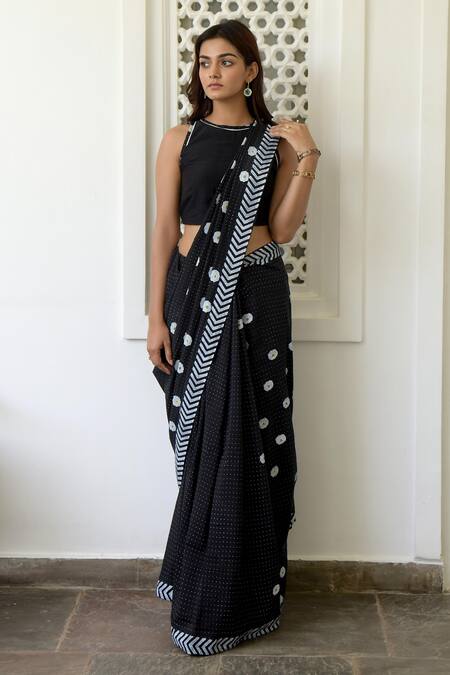 Taro_Black Handwoven Cotton Silk Saree Set_Online_at_Aza_Fashions