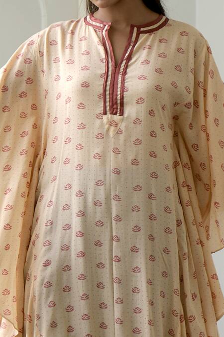 Taro_Peach Modal Silk Embroidery Notched Floral Print Kaftan Tunic _at_Aza_Fashions