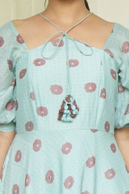 Shop Taro Green Handwoven Cotton Silk Tie-up Dress Online at Aza Fashions Shop_Taro_Green Handwoven Cotton Silk Tie-up Dress _Online_at_Aza_Fashions