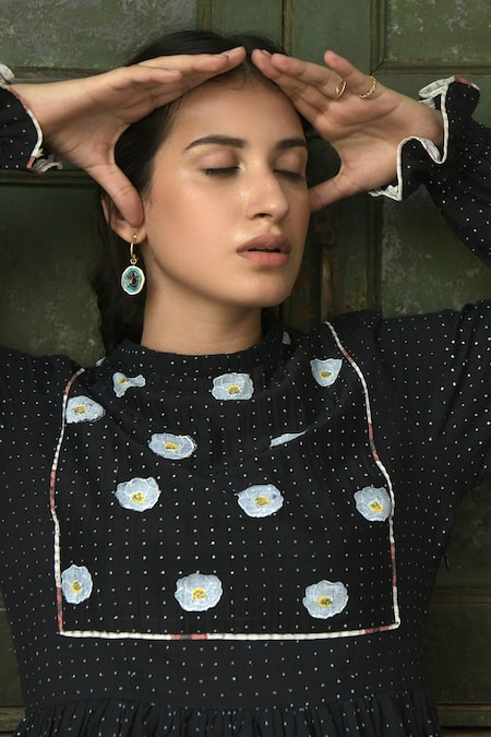 Buy_Taro_Black Handwoven Cotton Crew Neck Dress _Online_at_Aza_Fashions