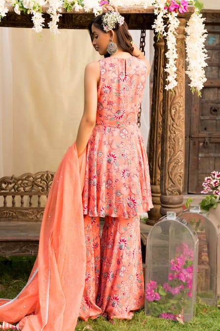 Shop Chhavvi Aggarwal Peach Kurta And Sharara Crepe Dupatta Organza Round Printed Set at Aza Fashions Shop_Chhavvi Aggarwal_Peach Kurta And Sharara Crepe Dupatta Organza Round Printed Set_at_Aza_Fashions
