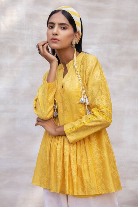 Neeta Bhargava Yellow Chanderi Silk, Handloom Mandarin Collar Embroidered Top And Pant Set at Aza Fashions Neeta Bhargava_Yellow Chanderi Silk, Handloom Mandarin Collar Embroidered Top And Pant Set _at_Aza_Fashions