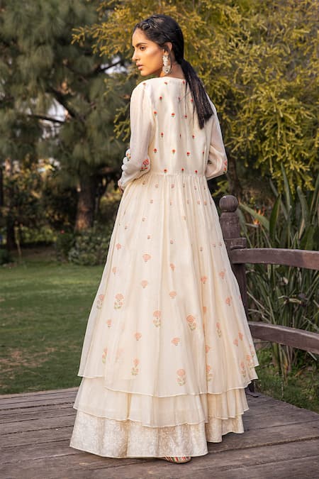 Shop Neeta Bhargava White Silk Chanderi V Neck Kurta And Skirt Set at Aza Fashions Shop_Neeta Bhargava_White Silk Chanderi V Neck Kurta And Skirt Set _at_Aza_Fashions