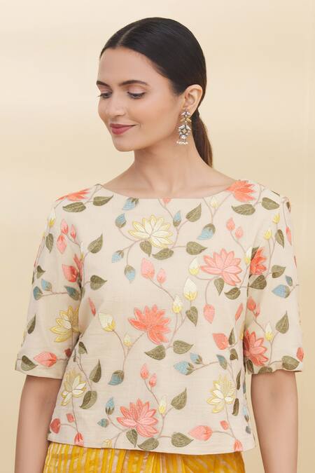 Buy Pranay Baidya White Cotton Round Floral Embroidered Blouse Online at Aza Fashions Buy_Pranay Baidya_White Cotton Round Floral Embroidered Blouse _Online_at_Aza_Fashions