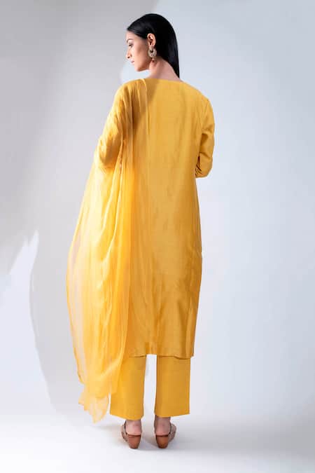 Asha Gautam Chanderi Silk Kurta Set 