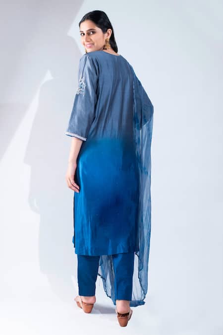 Asha Gautam Chanderi Silk Kurta Set 