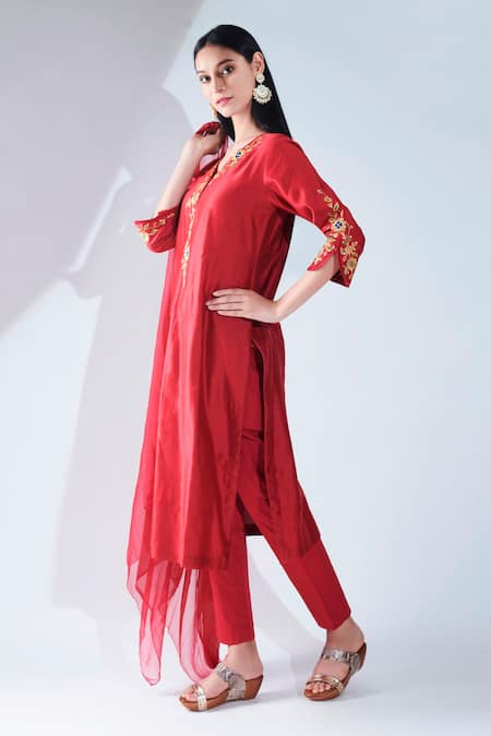 Shop_Asha Gautam_Red Chiffon, Cotton Lycra, Chanderi Silk V Neck Embroidered Kurta Set _Online_at_Aza_Fashions
