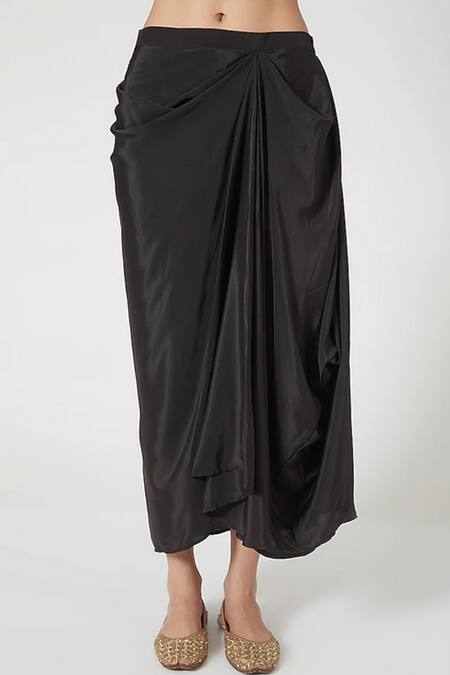 Buy Yuvraani Jaipur White Crepe, Muslin, Shantoon, Chinon Chiffon Round Printed Anarkali Set Online at Aza Fashions Buy_Yuvraani Jaipur_White Crepe, Muslin, Shantoon, Chinon Chiffon Round Printed Anarkali Set _Online_at_Aza_Fashions