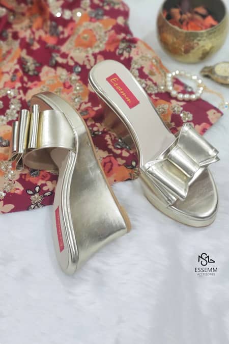 Essemm Gold Bow Strap Wedges 
