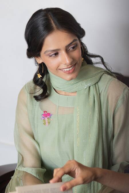 Buy_Begum_Green Kurta Chanderi Pant And Inner Slip Cotton Round Set _Online_at_Aza_Fashions