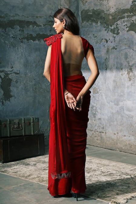Shop Dheeru Taneja Red Net, Self Georgette One Shoulder Pre-draped Saree With Embroidered Blouse at Aza Fashions Shop_Dheeru Taneja_Red Net, Self Georgette One Shoulder Pre-draped Saree With Embroidered Blouse _at_Aza_Fashions