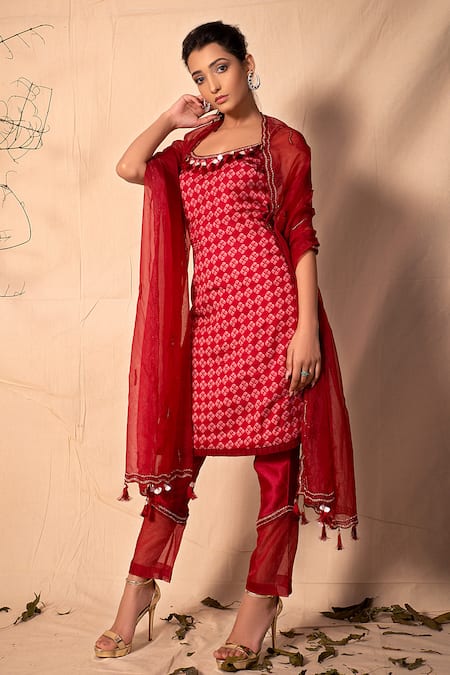 Dheeru Taneja Red Organza, Chanderi, Satin Round Printed Kurta Set 