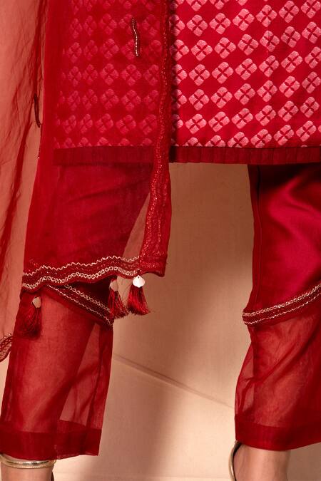 Shop Dheeru Taneja Red Organza, Chanderi, Satin Round Printed Kurta Set Online at Aza Fashions Shop_Dheeru Taneja_Red Organza, Chanderi, Satin Round Printed Kurta Set _Online_at_Aza_Fashions