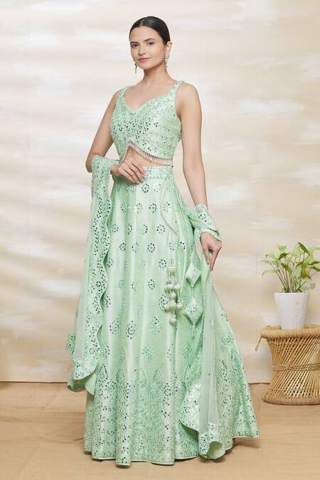 Vandana Sethi_Green Dupion Silk Sweetheart Neck Embroidered Bridal Lehenga Set_Online_at_Aza_Fashions