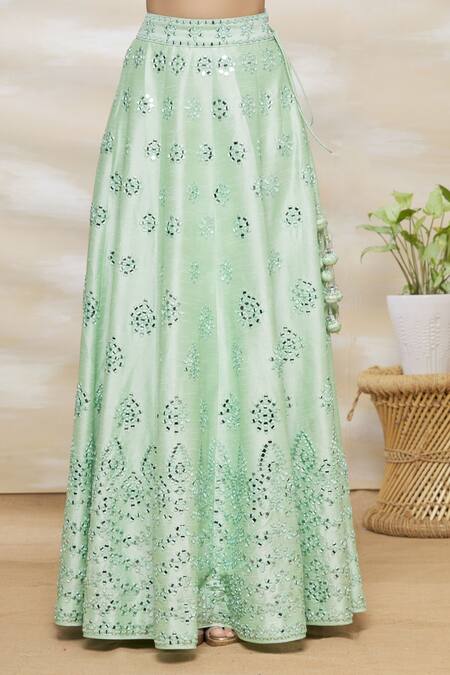 Shop_Vandana Sethi_Green Dupion Silk Sweetheart Neck Embroidered Bridal Lehenga Set_Online_at_Aza_Fashions