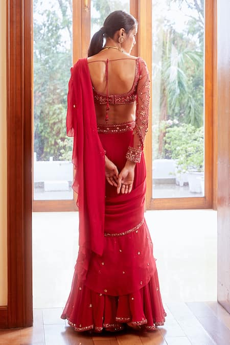 Label Sanya Gulati Pink Georgette Sweetheart Neck Embroidered Pre-draped Saree With Blouse Online at Aza Fashions Label Sanya Gulati_Pink Georgette Sweetheart Neck Embroidered Pre-draped Saree With Blouse _Online_at_Aza_Fashions