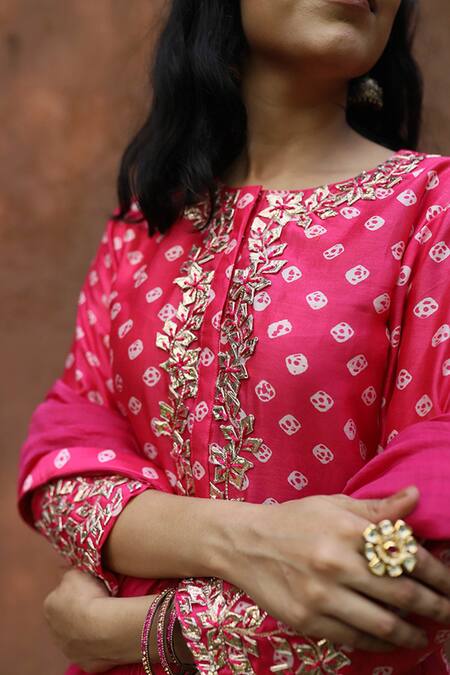 House Of Pink Pink Kurta And Dupatta Chanderi Bottom Self Cotton Round Bandhani Set at Aza Fashions House Of Pink_Pink Kurta And Dupatta Chanderi Bottom Self Cotton Round Bandhani Set _at_Aza_Fashions