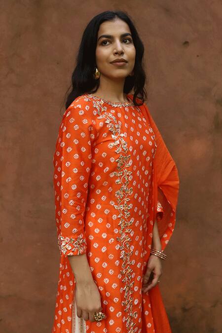 Shop House Of Pink Orange Kurta And Dupatta Chanderi Bottom Self Cotton Round Bandhani Set Online at Aza Fashions Shop_House Of Pink_Orange Kurta And Dupatta Chanderi Bottom Self Cotton Round Bandhani Set _Online_at_Aza_Fashions