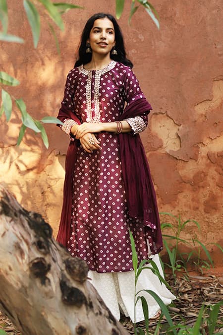 Buy_House Of Pink_Purple Kurta And Dupatta Chanderi Bottom Self Cotton Round Bandhani Set _Online_at_Aza_Fashions
