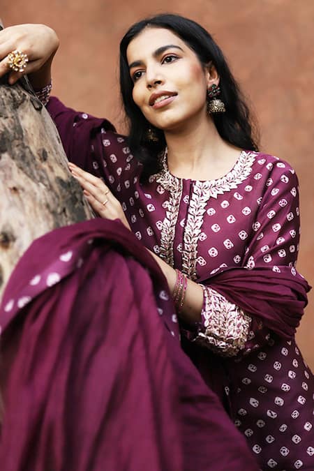Shop_House Of Pink_Purple Kurta And Dupatta Chanderi Bottom Self Cotton Round Bandhani Set _Online_at_Aza_Fashions