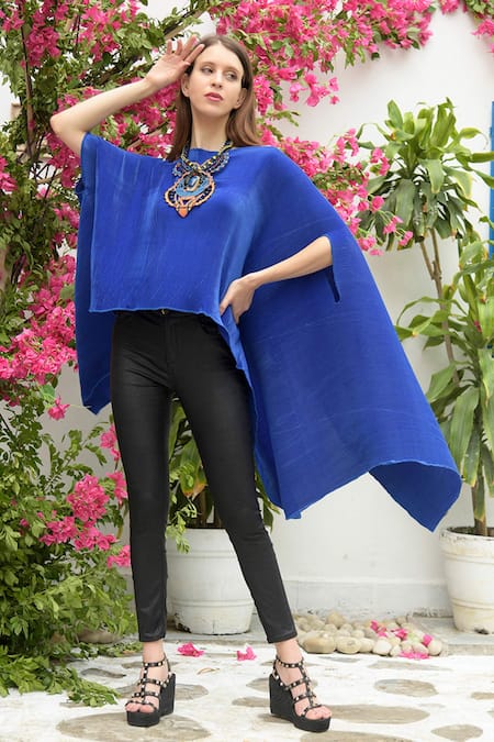 Tasuvure Blue Pleated Polyester Boat Asymmetric Cape