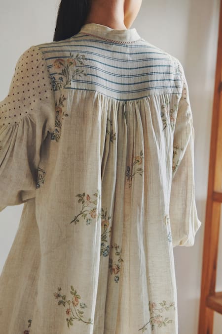 Shop Cord White 100% Cotton Mandarin Collar Printed Top Online at Aza Fashions Shop_Cord_White 100% Cotton Mandarin Collar Printed Top _Online_at_Aza_Fashions