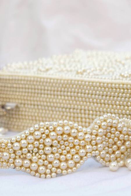 Buy_Eena_White Embroidered Avnitha Velvet Box Clutch _Online_at_Aza_Fashions