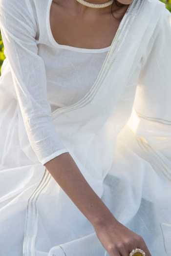 Maison Shefali_White Cotton Round Crushed Kurta Set _at_Aza_Fashions